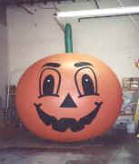 custompumpkin.jpg (5829 bytes)